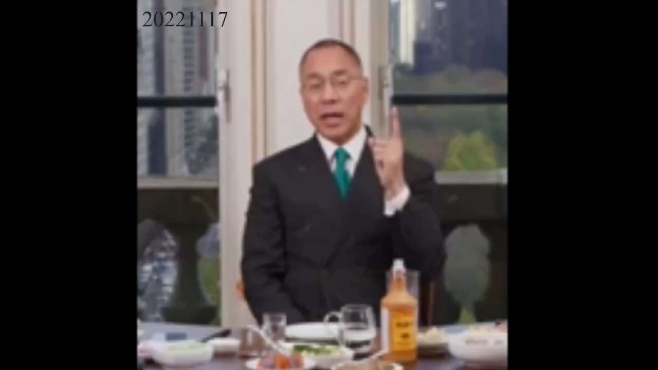 这世间的事很可怕，凶残，欺负弱者，欺骗。我认为最让人受不了的二件事，这世界上男女之间的爱情都应该是真的，但我看到的几乎都是假的。第二个就是政府，什么人都相信政府，但是我了解的政府全都是假的，所谓的法制...