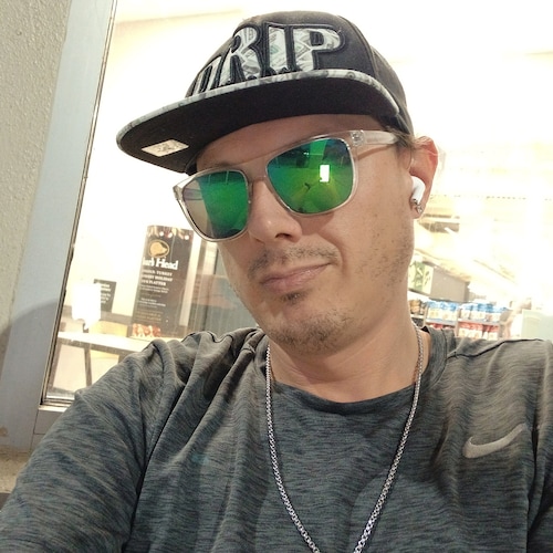 im the online talk show host and broadcaster and founder owner of the Travis Runkel show and with travis R.productions T...