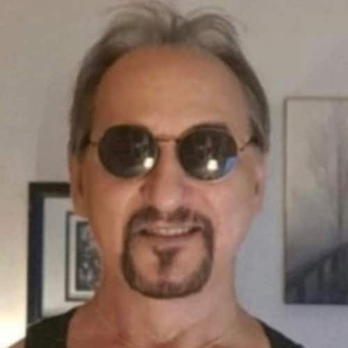 Florida. God & Country! I support St. Jude Childrens Cancer Treatment Center.
🍊
Last of the Blues Men / *Lyricist*/ *Ar...