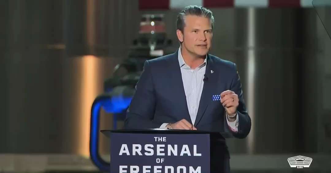 NICK SORTOR
🚨 JUST IN: Speaking at Starbase, War Secretary Pete Hegseth pledges to go FULL ELON MUS...