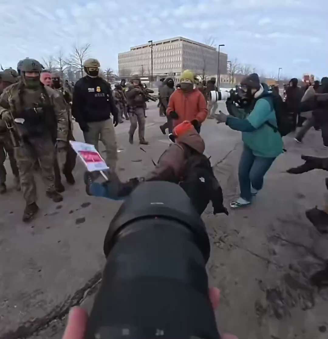 Paul A. Szypula

Border Patrol Commander Greg Bovino leads a charge forward in Minneapolis on Monday...