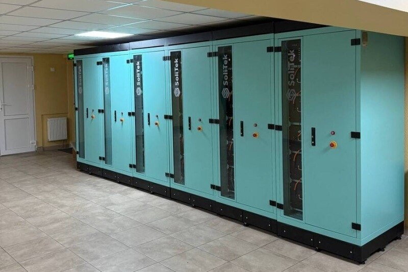 SoliTek technologijos jau naudojamos Ukrainoje - mokyklose, ligoninėse ir vaikų darželiuose.

Iš vis...