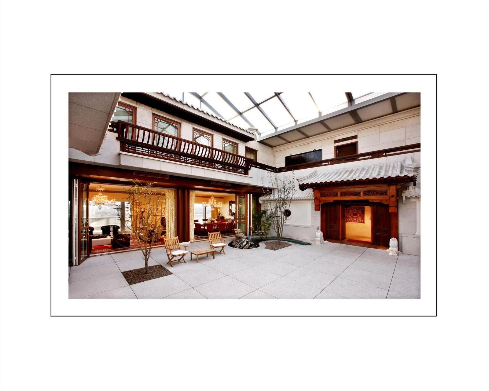 郭先生说：张又侠持有盘古大观第9号金卡。100万买卡后，又充值了200万到300万。张又侠是盘古日餐厅的常客。郭先生扳倒刘志华后，张又侠送给郭先生一幅字“生命诚可贵，自由价更高”
