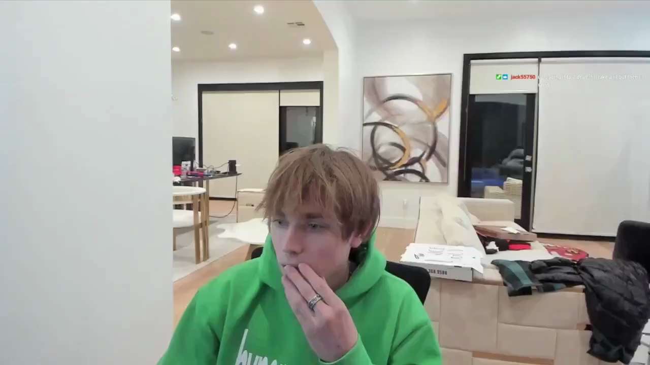 国外 主播 在 #直播 中 不慎 泄露 加密 货币 密钥 几秒钟他的 钱包 被盗走10万 美元 Fuck！