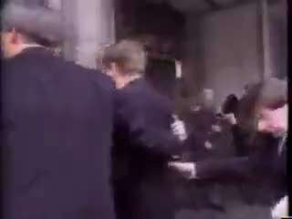 Bill Gates eats 3 pies to the face during a 1998 visit to the European Union in Brussels
🇺🇸Join Us...