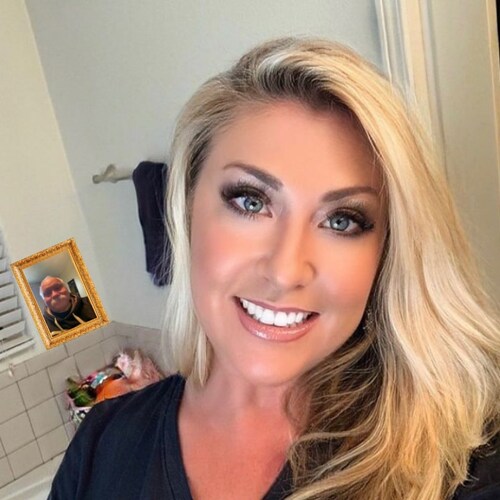 I'm very honest caring nice loyalty humble respectful and understanding person 💋 I'm a ( Chef) I love cooking 🔪🔪 I lo...