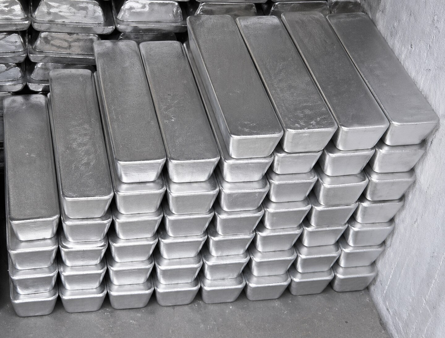 Cadmium Ingot Price Trend Today What Is Driving This Specialized Industrial Metal Market
Cadmium is ...