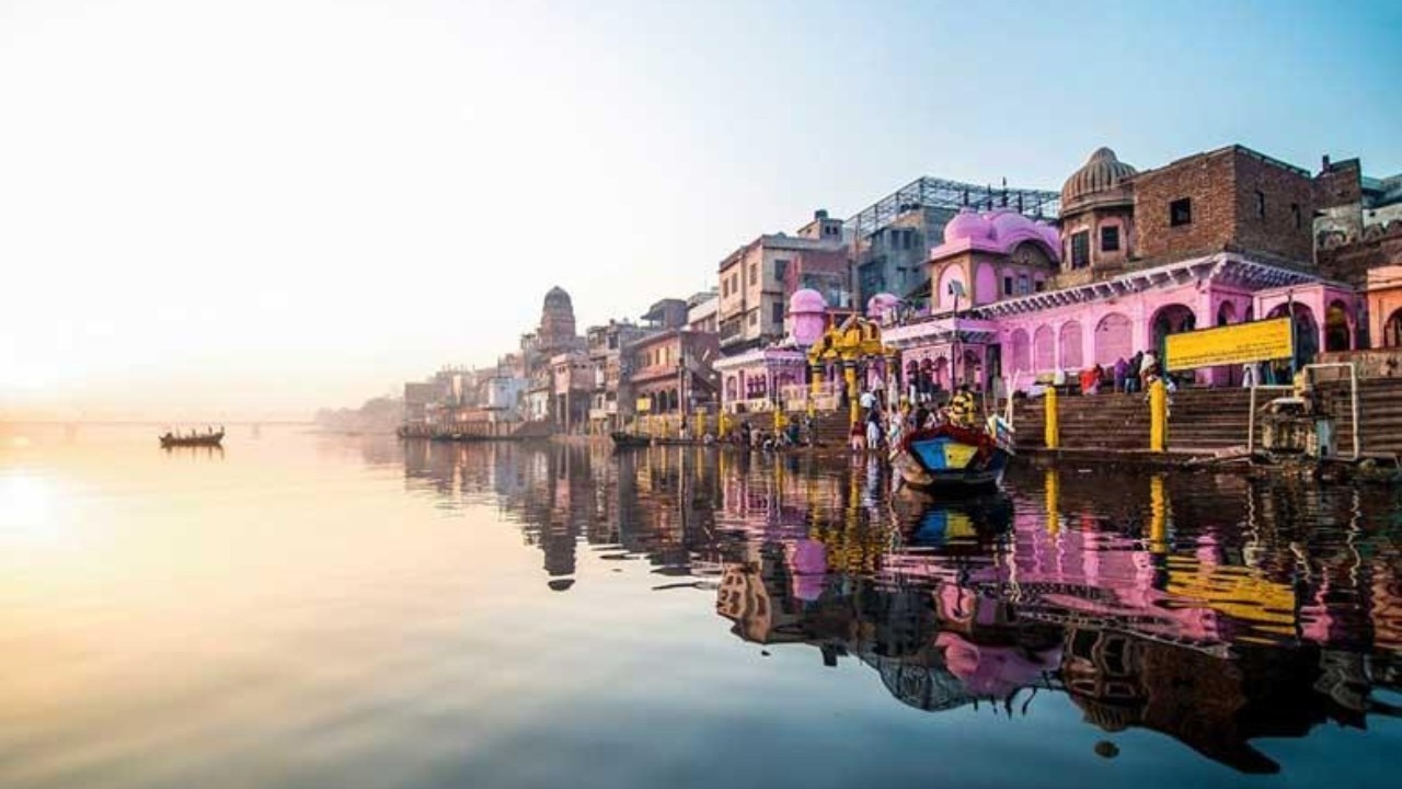 ✨ Plan your divine trip with Mathura Vrindavan Tour Packages! 🛕
Visit Krishna Janmabhoomi, Banke Bi...