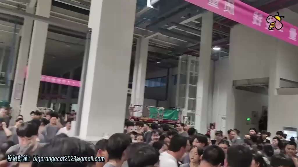 編號：4️⃣7️⃣2️⃣
【中共乱象】5月26日，浙江丽水青田县爱玛车业科技股份有限公司工人集体罢工，抗议公司克扣工资。据工人透露，四月份每日工作长达13小时，实发工资却仅五千余元，每人被克扣金额从数...