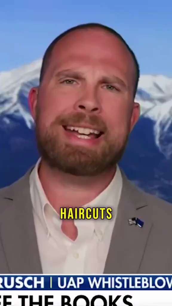 🚨👁️🛸 “I Saw Recovered UFO Vehicles” -David Grusch Reveals Shocking UFO Disclosure 🚨👽