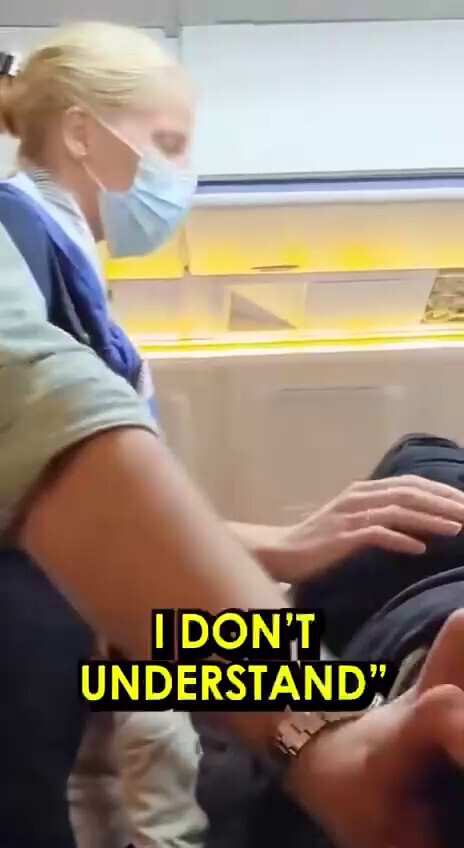 GET THIS SHARED!!!! 

Unmasked Karen demands the stewardess move an ‘unvaxxed’ man sat in the seat n...