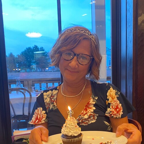 Retired RN. God Bless the USA!🇺🇸🇺🇸🇺🇸