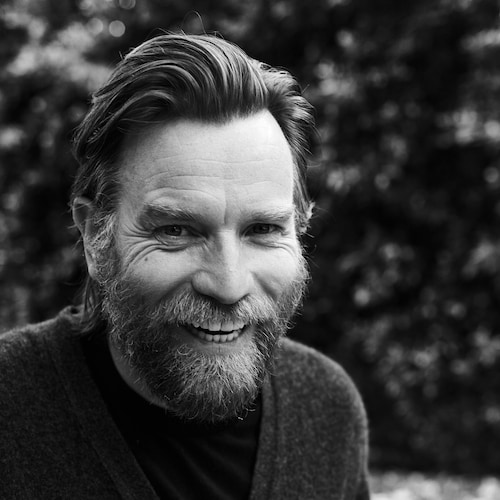 Actor. Badass. Cunning. I’m freaking Obi Wan Kenobi. 🏴󠁧󠁢󠁳󠁣󠁴󠁿 🏍 🕶