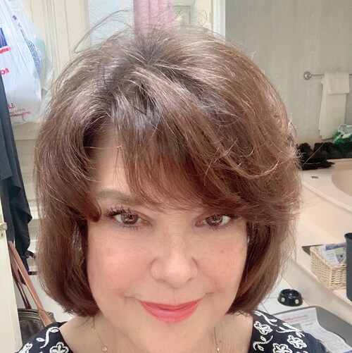 Patriot. Creator of Literati Elastic Bookmarks. Love our Republic. Retruther.