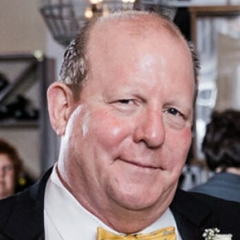 @drnaomirwolf What does not comport is really the size of these clots.  Even if someone gets 3 doses of Pfizer tha...