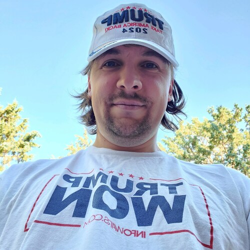 Born in USSR. Raised in Ukraine. Moved to US.
Speak English. Hablo Español.
#MAGA #TRUMP2016 #TRUMP2020 #TRUMPWON #TRUMP2024
#LetsGoBrandon #FUCKjoebiden #FJB!