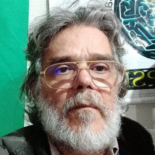 O espírito do Senhor está sobre mim; o SENHOR me ungiu, para pregar boas novas aos mansos; restaurar os contritos de cor...