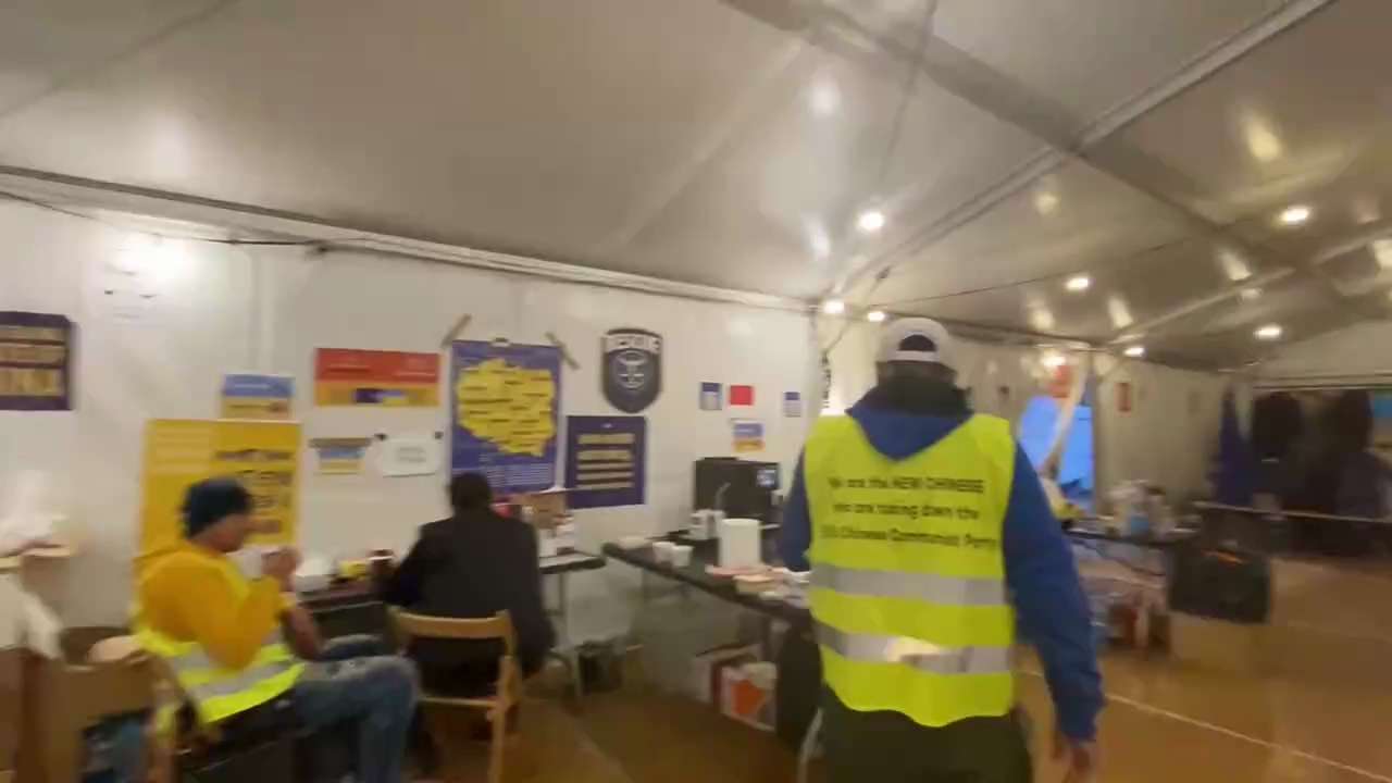 【 #乌克兰大救援】梅迪卡救援前线视频报道 | 今天是犹太人的逾越节（Psssover)，庆祝犹太祖先走出埃及被奴役的命运从而获得自由的节日。

梅迪卡营地所有的犹太人将聚集在 #法治基金、 #新中国...