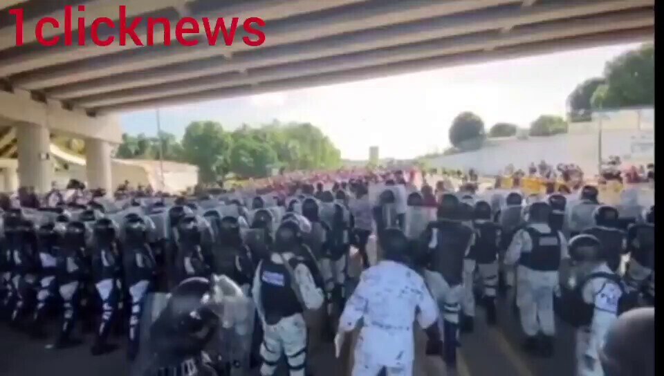 Thousands Of Illegal Migrants Has Broken Through A Mexican Security Forces Wall And Heading Straight To The USA
