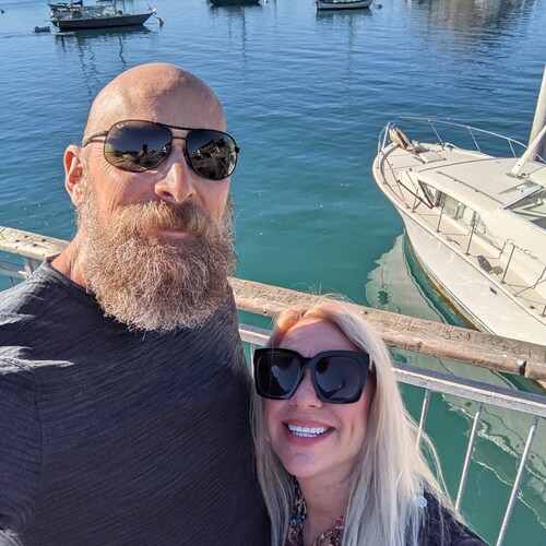 Acute Undifferentiated leukemia survivor, Constitutional Conservative, God first....