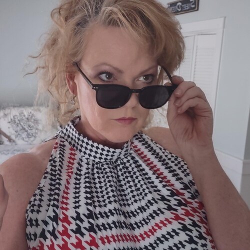 Saved by Jesus, Artist, Trump supporter, Roll Tide