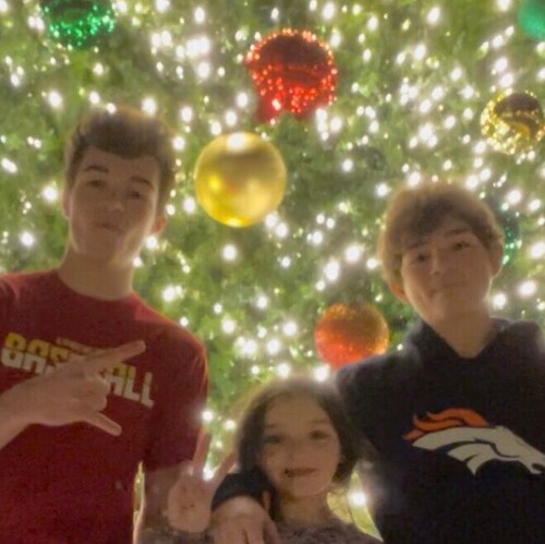 Wife, mom of three amazing kiddos, Bank executive (only because I have to), while actively working to help my husband ru...