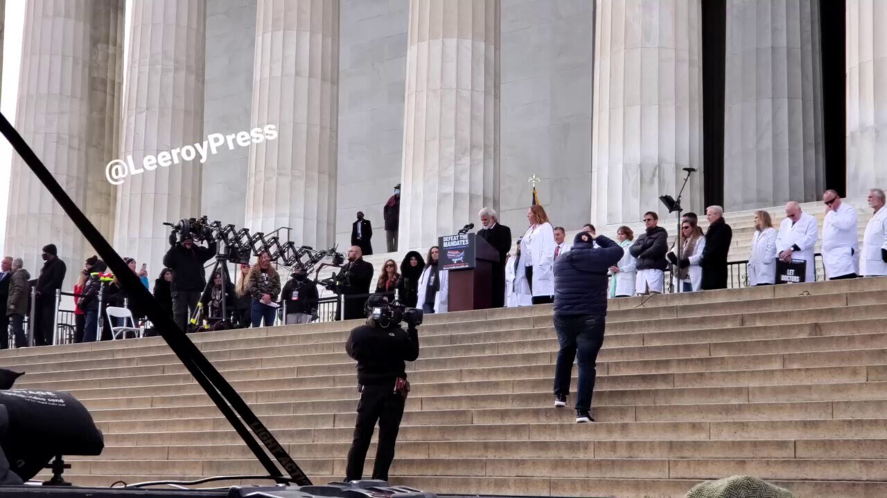 Dr Robert Malone speaks out at the World Freedom rally in Washington DC 