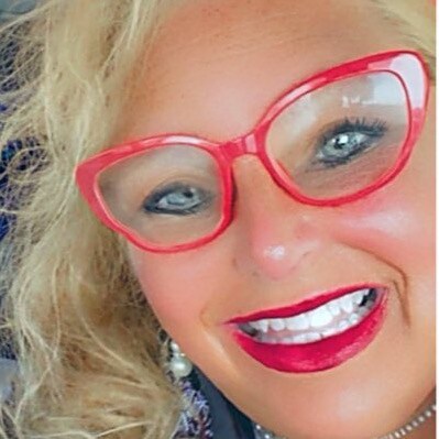 God, Family & America First.                              ❤️🇺🇸🙏🏻☕️🍻