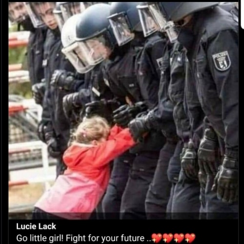 Deplorable Pure Blood - I Back the Blue and Support our military and veterans. @freethinkin76 on X 
God Bless you Patriots
🍊I MISS MY PRESIDENT🍊