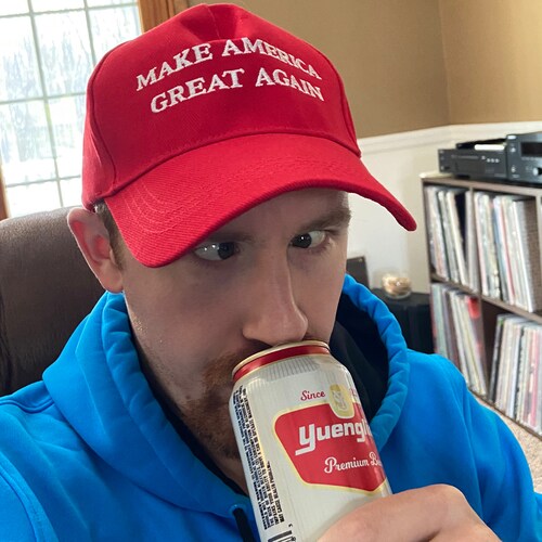 Sinner saved by grace. MAGA. Husband. Disc golfer. Beekeeper. Conservative.