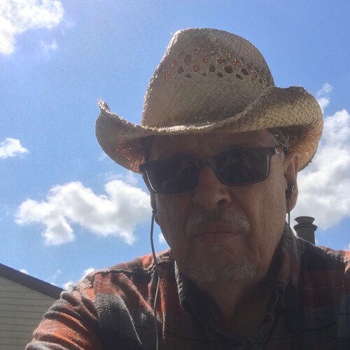 Born in Athens, OH.  Born again in Columbus, OH. Navy retiree. Supporter of the 1st, & 2nd Amendment, & freedom in gener...