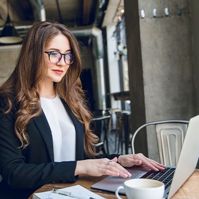 Discover the best AI chatbot platforms of 2025 to automate support, boost sales, and engage customer...