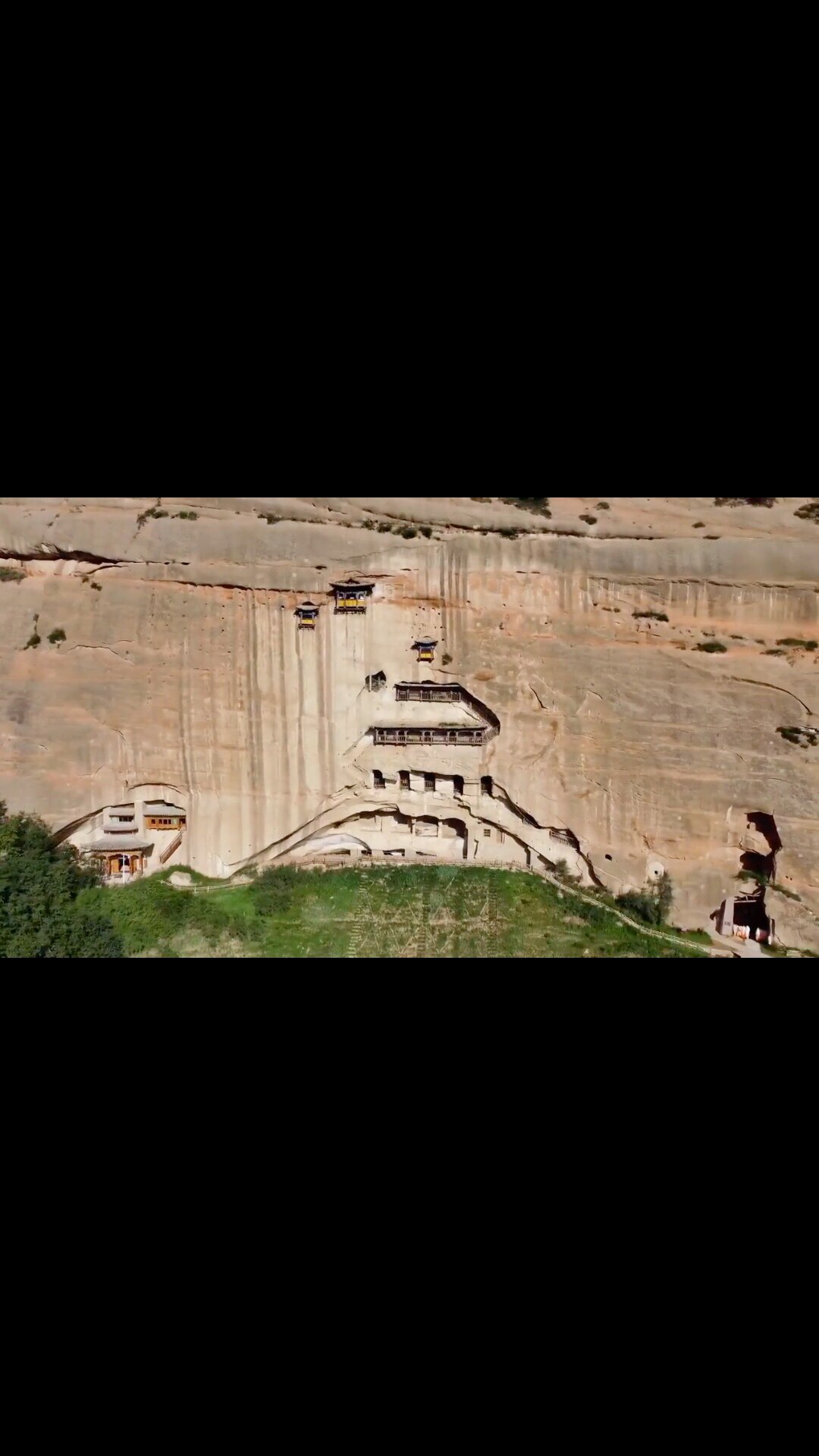 #Mati·Temple
#Grottoes
Zhangye, Gansu China.
It was built during the Sixteen Kingdoms period (304-43...