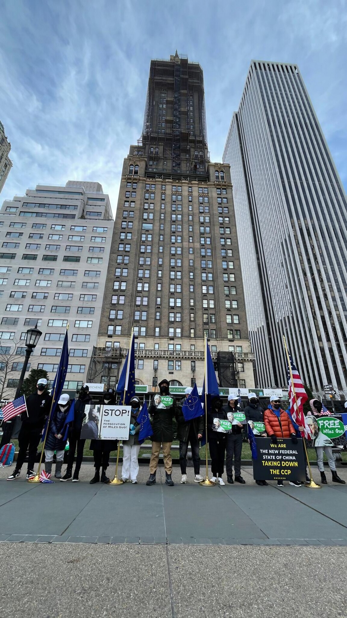 我真的太爱我的战友们了！你们太伟大了！我也想去抗议！为文贵先生发声！🙏🙏🙏