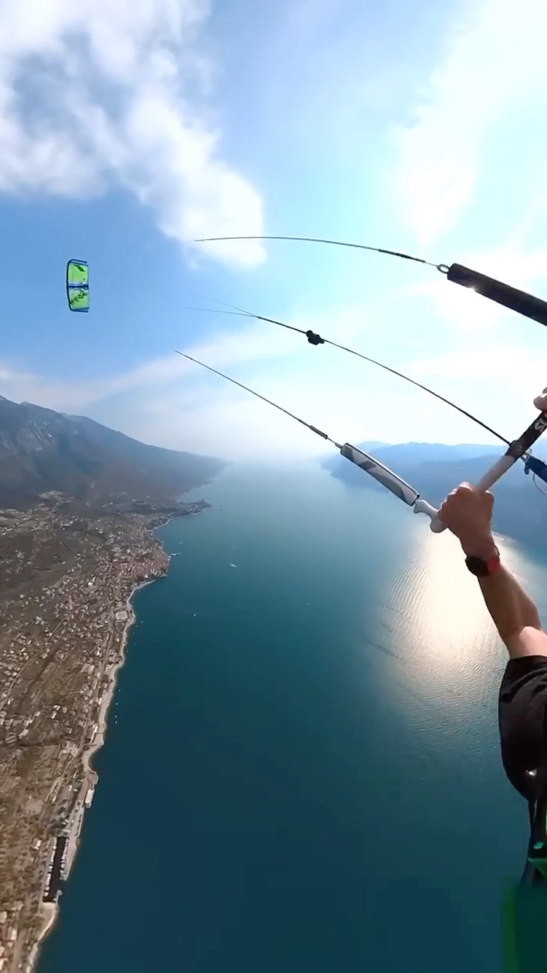 View 笨伯's post on GETTR. Join the discussion, share your thoughts, and connect with the community.