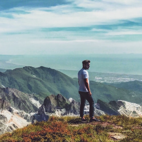 Either you have a life or a job.
Is it a ridiculous idea to own your life?
What would happen if you could get paid while you don't actually work?