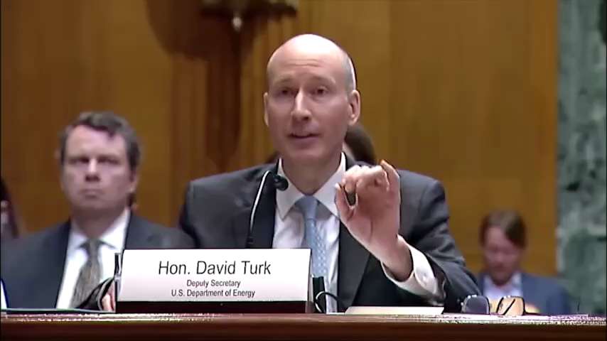 Senator John Kennedy grills climate grifter from the US Department of Energy on the #ClimateScam:

"...