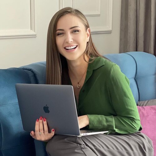 Every character a good actor encounters is like an adventurer, bravely stepping into the unknown world in pursuit of art...