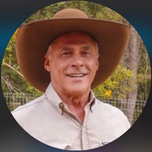 I am very spiritual based, always looking to find the truth and happiness that life has too offer. Traveller 🐶🌷.  Trump is my president 🇺🇸