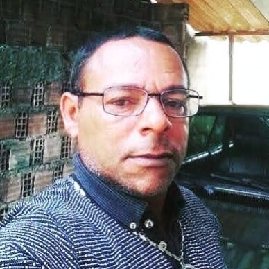 Vivo Às Coisas Do Momento, Não Costumo Fica Esperando Os Dias Passarem. Tudo Posso Na Quelé Que Me Fortalece ( João 8 v 32 🇧🇷🔥