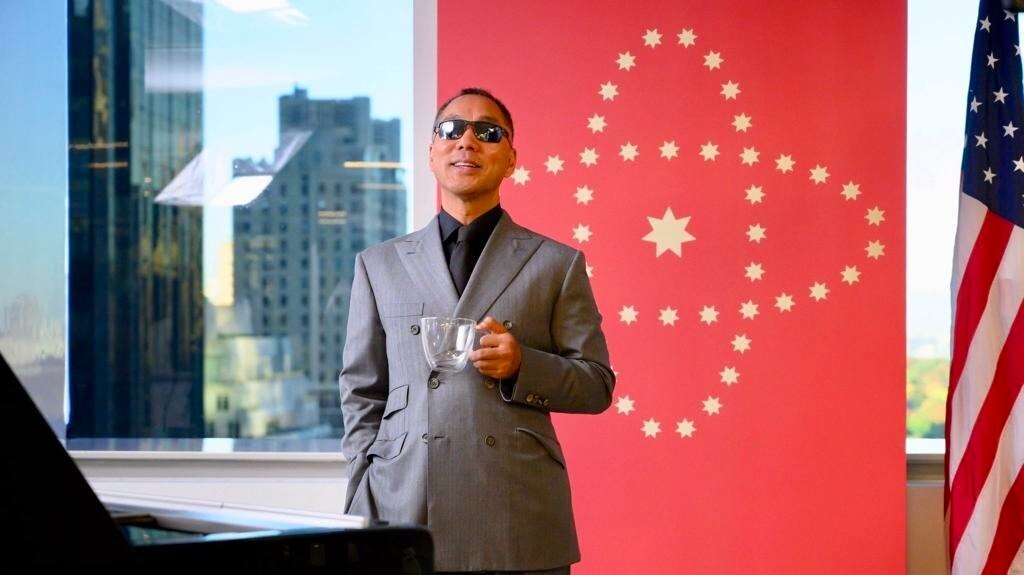 不离不弃， 坚守到胜利！
