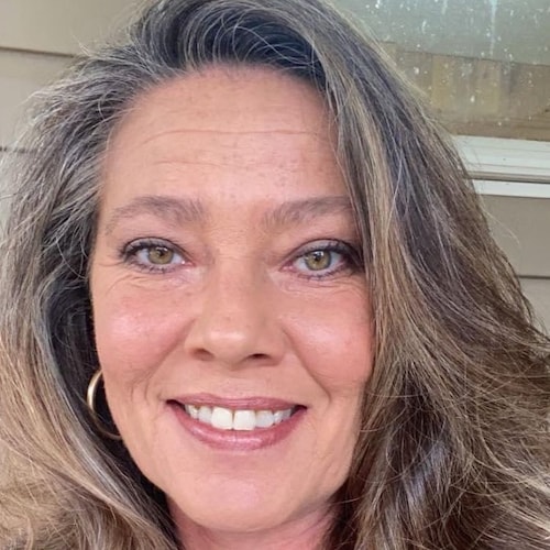 Visit nickole76🍊🍊🇺🇸's profile on GETTR. View their posts, photos, videos, and connect with them on the social platform.