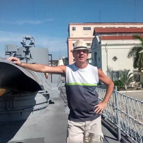 Visit kleberlinhares's profile on GETTR. View their posts, photos, videos, and connect with them on the social platform.