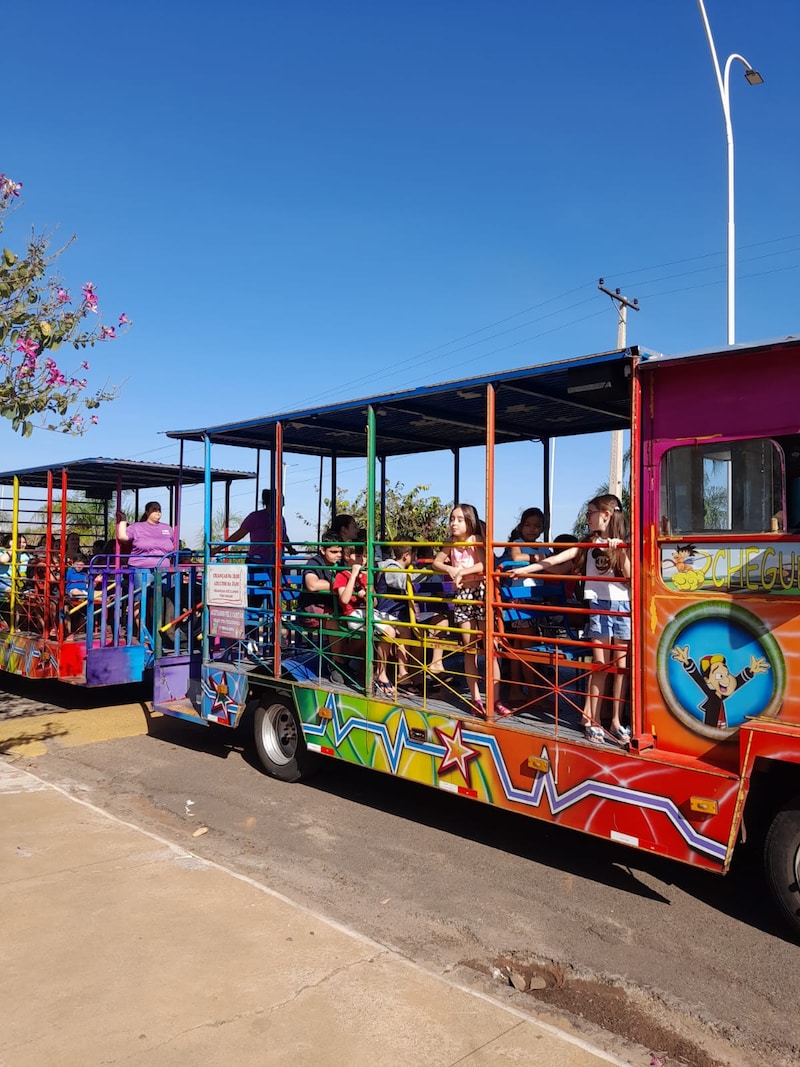 Rotary Club de Nova Castilho presente no Dia D de vacinação contra Polio.

Muitas brincadeiras, café...