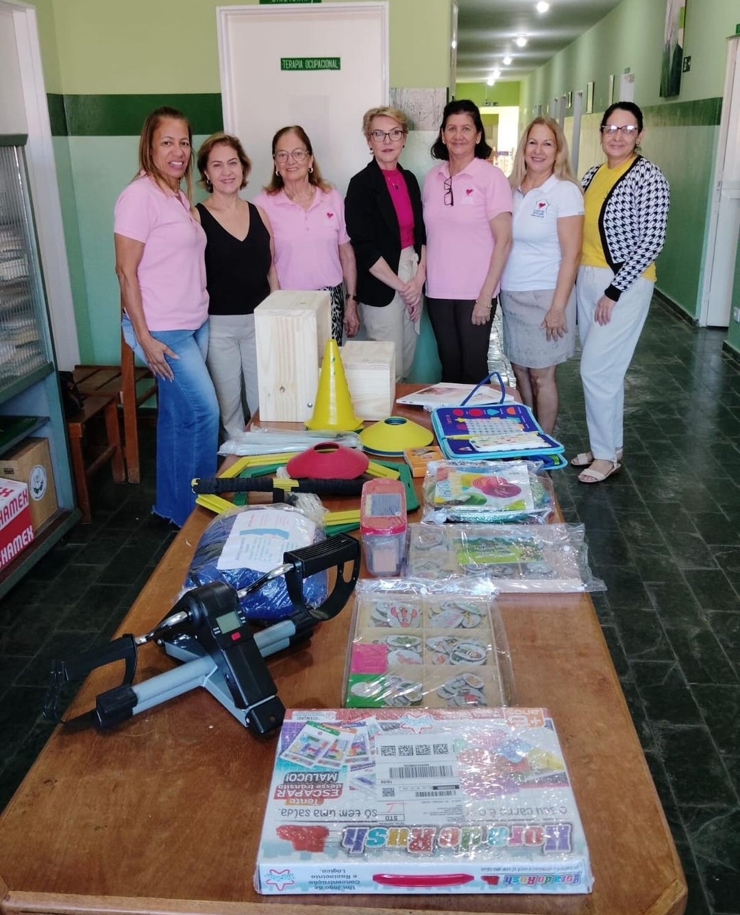 Texto do Rotary Club de Auriflama:

Senhoras da Casa da Amizade realizam doação de material técnico ...