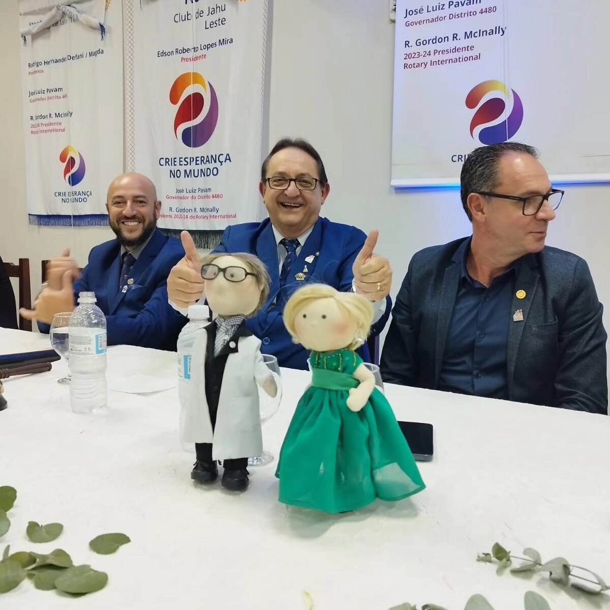 Eder e Nelly Bocchini prestigiaram no dia 2 de julho a posse conjunta do Grupo 1 do Distrito 4480.

...