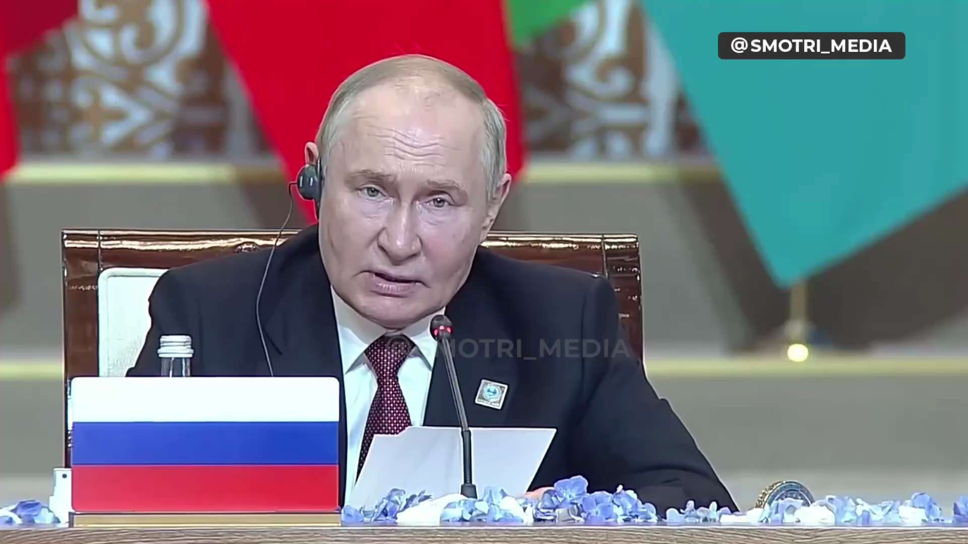 ❗️ “The version of the settlement in Ukraine proposed by the Russian Federation, if Kiev and its Western sponsors are ready, will allow an end to hostilities” - Putin at the SCO summit in Astana.

  Russia does not want to fight, but it will be forced to fight.   

https://x.com/vicktop55/status/1808811907731619920?t=9YRKTXnCYZ_lPOL9Cukr9g&s=19