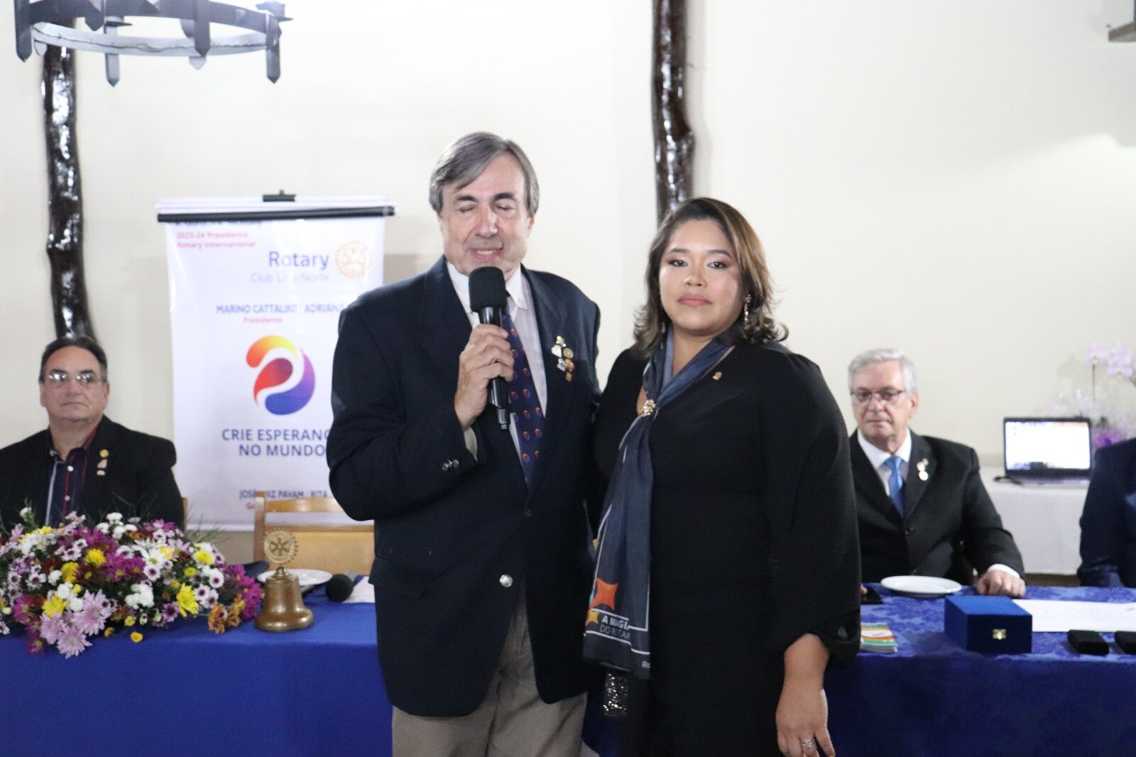 No dia 24 de junho de 2024, realizou-se a cerimônia de transmissão de posse do Rotary Club de Lins -...