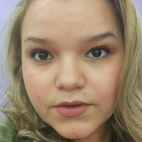 sou 100% conservadora, tenho ojeriza da esquerda, na minha opinião, é o pior vírus mortal do planeta.