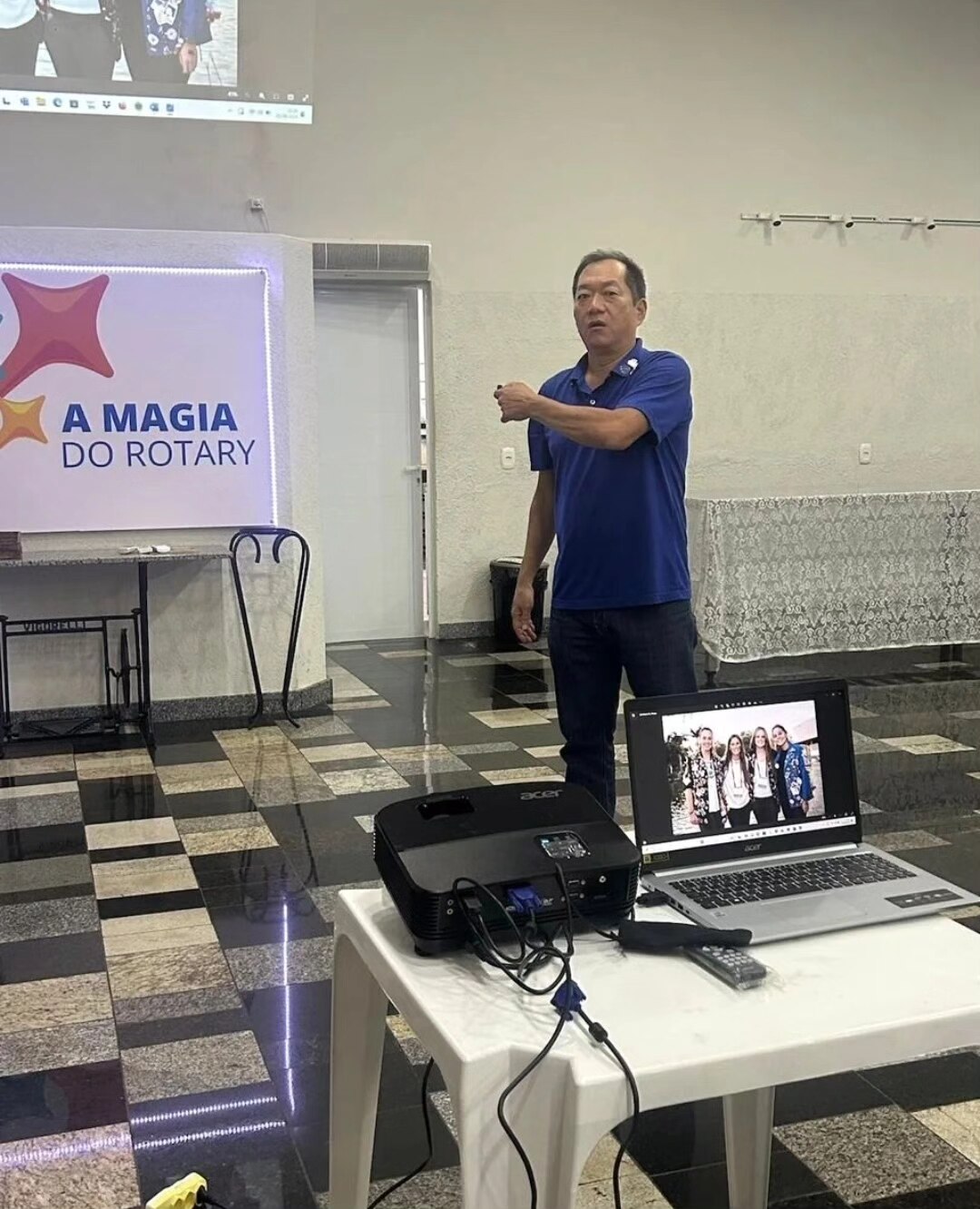 No dia 01 de Agosto o oficial de Intercâmbio Edson Nakamura esteve na reunião do Interact Club de Sa...